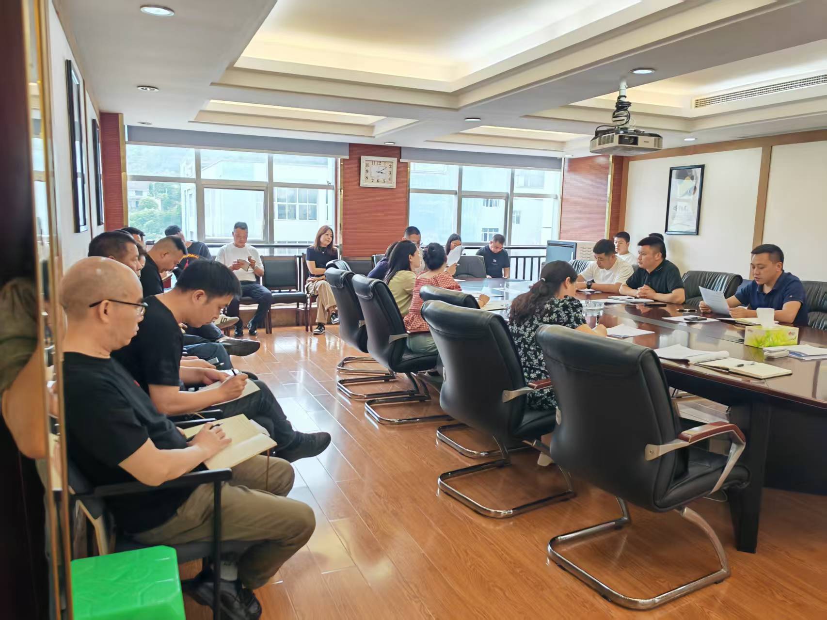 1749524984327643.jpg 1749524984327643.jpg